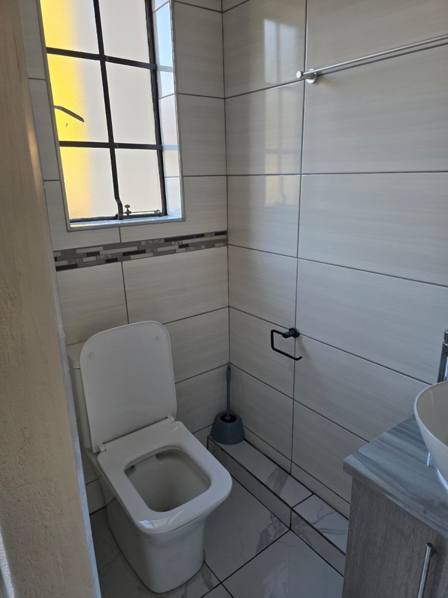 To Let 3 Bedroom Property for Rent in Cashan North West